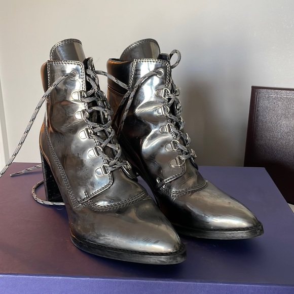 Stuart Weitzman Gigi Boots - Picture 2 of 6